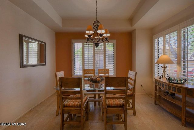 836 E Camino Diestro, Oro Valley, AZ 85704