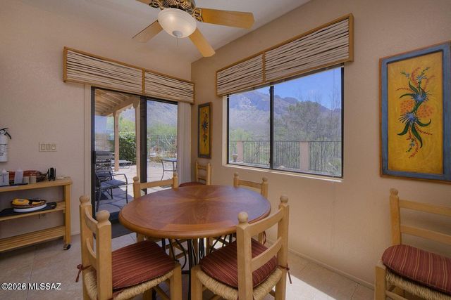 836 E Camino Diestro, Oro Valley, AZ 85704