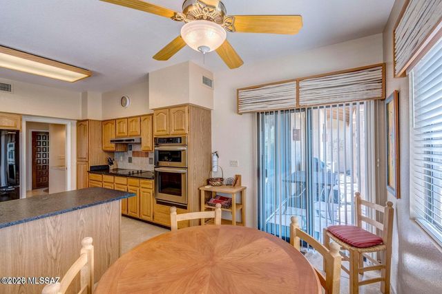 836 E Camino Diestro, Oro Valley, AZ 85704