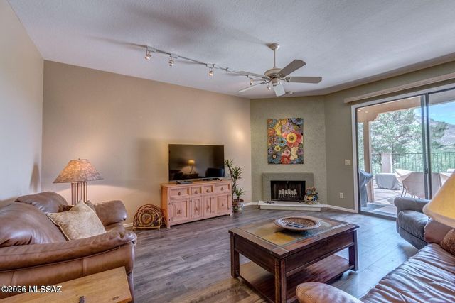 836 E Camino Diestro, Oro Valley, AZ 85704