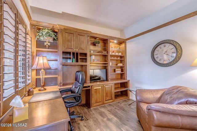 836 E Camino Diestro, Oro Valley, AZ 85704