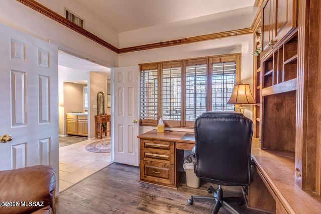 836 E Camino Diestro, Oro Valley, AZ 85704