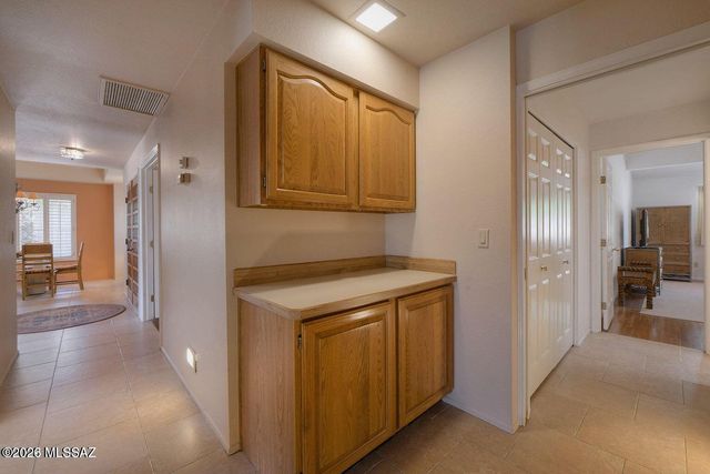 836 E Camino Diestro, Oro Valley, AZ 85704