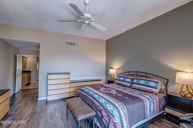 836 E Camino Diestro, Oro Valley, AZ 85704