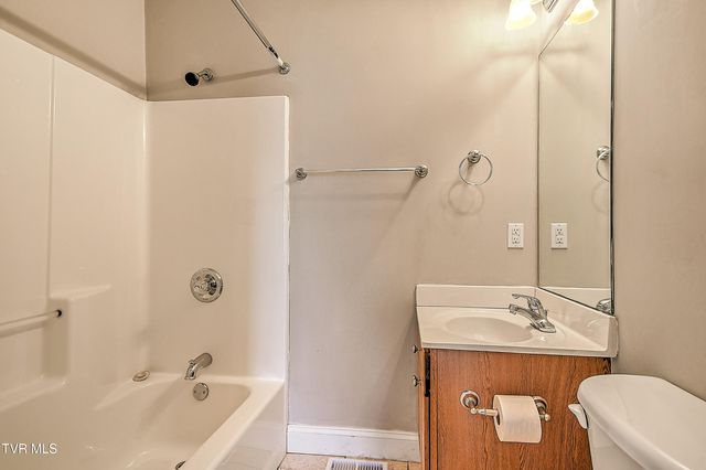 2518 Plymouth Road Unit 45, Johnson City, TN 37601