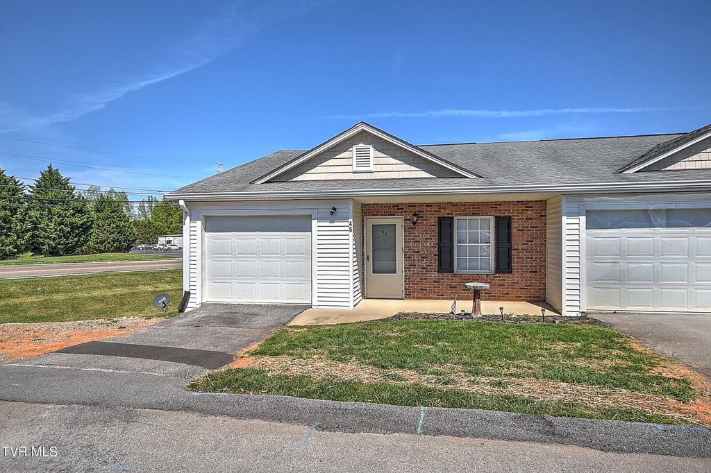 2518 Plymouth Road Unit 45, Johnson City, TN 37601