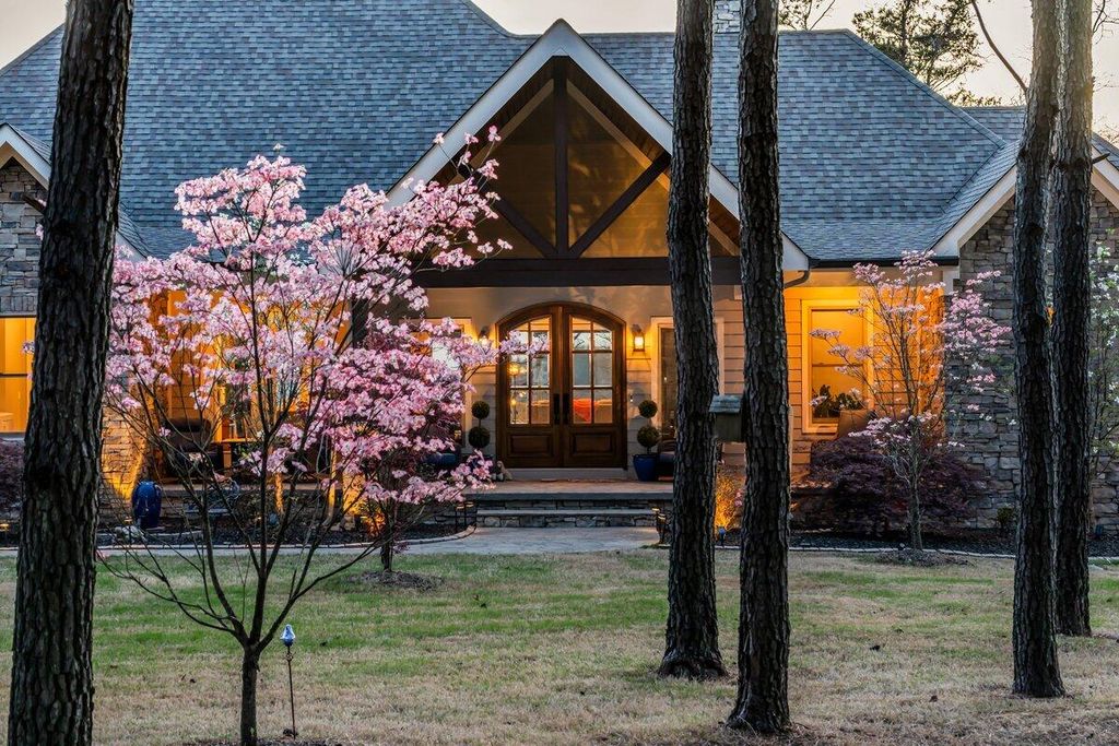 209 Moonshine Drive, Jasper, TN 37347