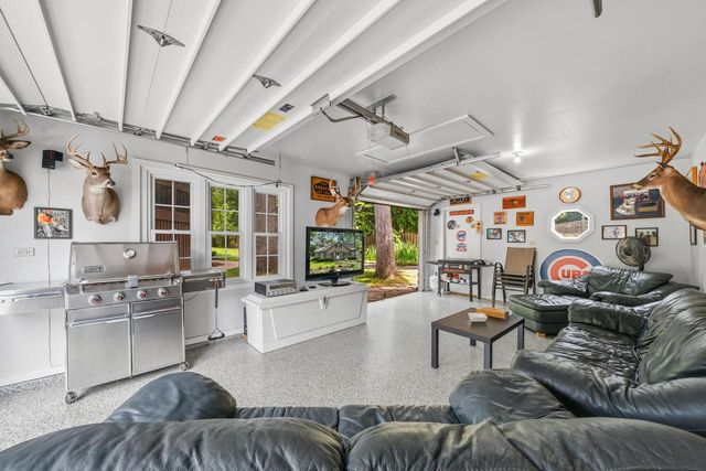 837 Van Slyke DRIVE, Fontana, WI 53125