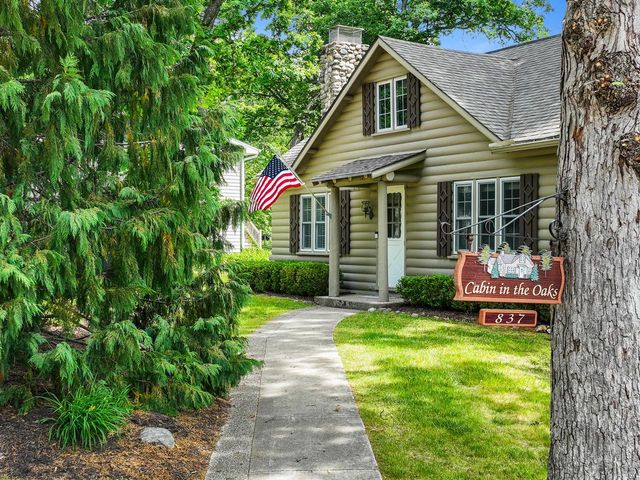 837 Van Slyke DRIVE, Fontana, WI 53125