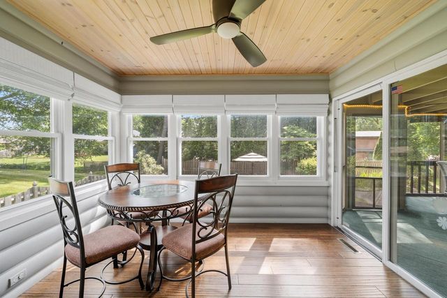 837 Van Slyke DRIVE, Fontana, WI 53125
