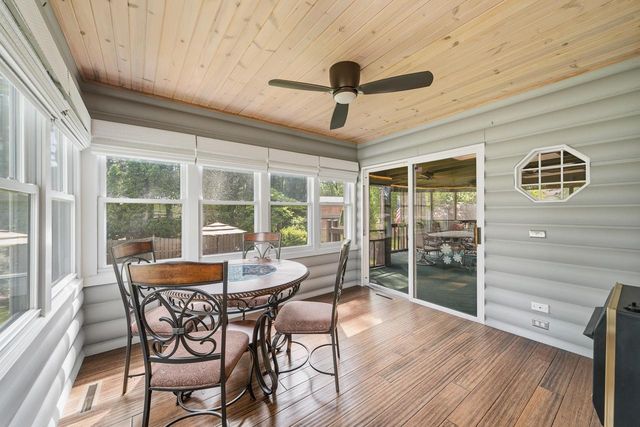 837 Van Slyke DRIVE, Fontana, WI 53125