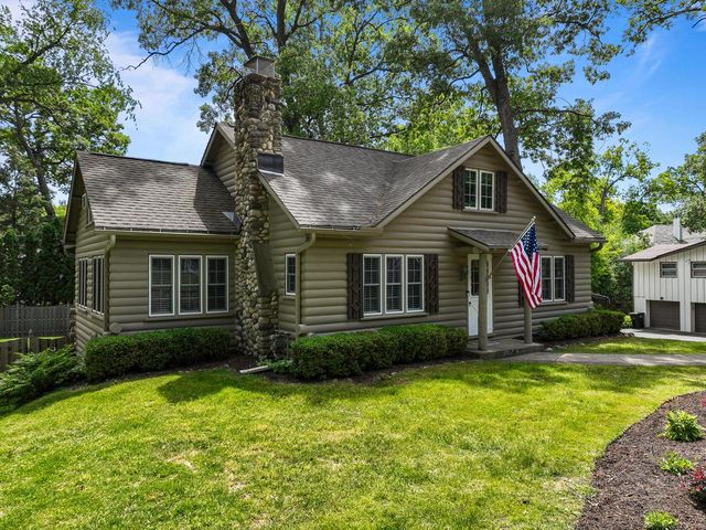 837 Van Slyke DRIVE, Fontana, WI 53125