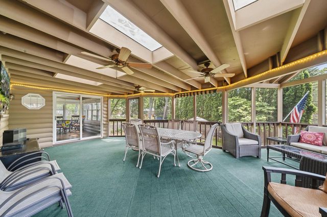 837 Van Slyke DRIVE, Fontana, WI 53125