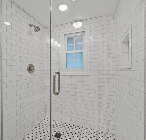 837 Van Slyke DRIVE, Fontana, WI 53125