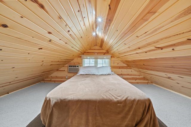 837 Van Slyke DRIVE, Fontana, WI 53125