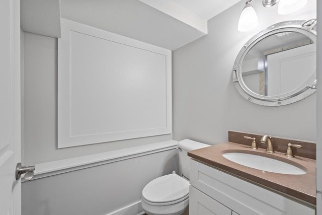 837 Van Slyke DRIVE, Fontana, WI 53125