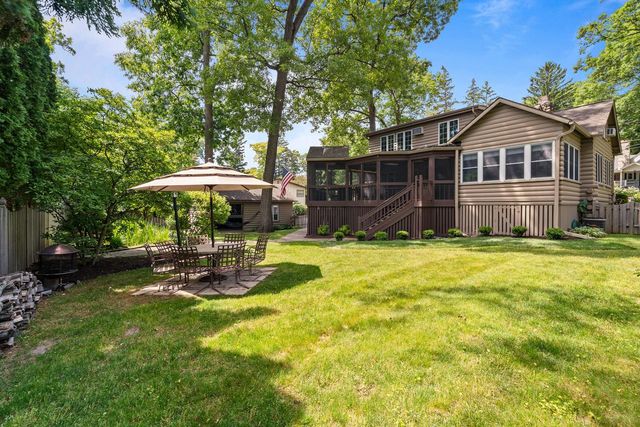 837 Van Slyke DRIVE, Fontana, WI 53125