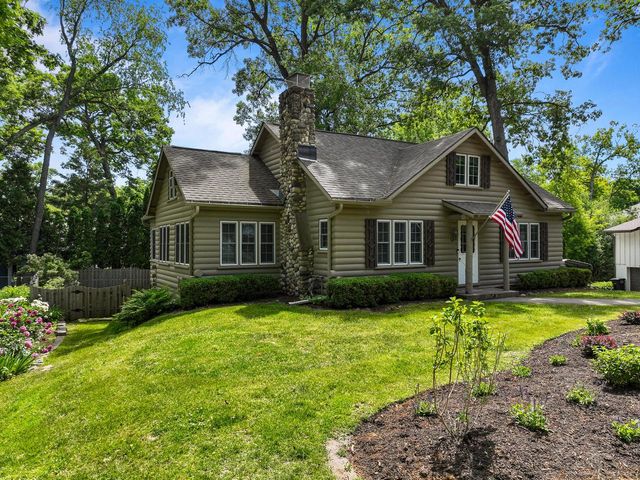 837 Van Slyke DRIVE, Fontana, WI 53125