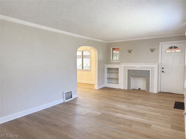 1352 Diagonal Road, Akron, OH 44320
