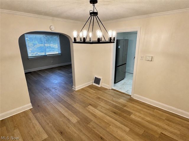 1352 Diagonal Road, Akron, OH 44320