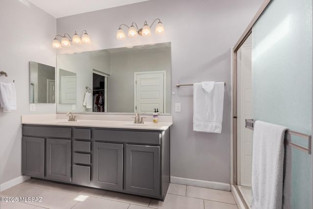 276 W Charles L Mckay Street, Vail, AZ 85641