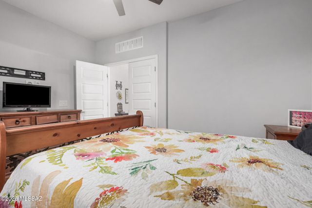276 W Charles L Mckay Street, Vail, AZ 85641