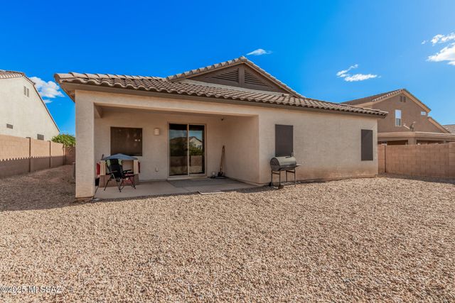276 W Charles L Mckay Street, Vail, AZ 85641