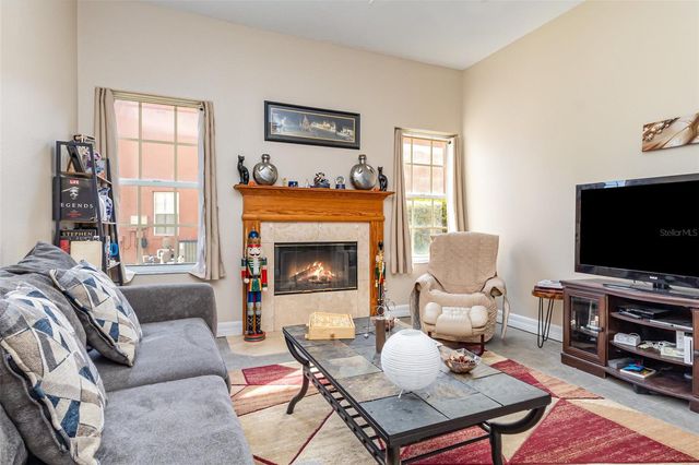 302 VISTA LOOP, Davenport, FL 33897