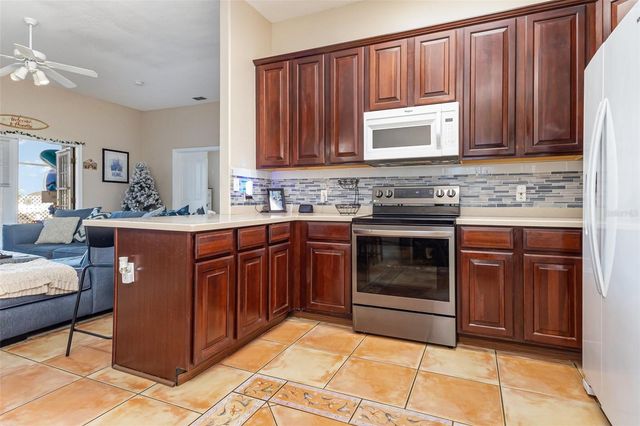 302 VISTA LOOP, Davenport, FL 33897