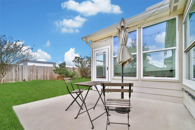 12718 Pine Woods Street, Tomball, TX 77375