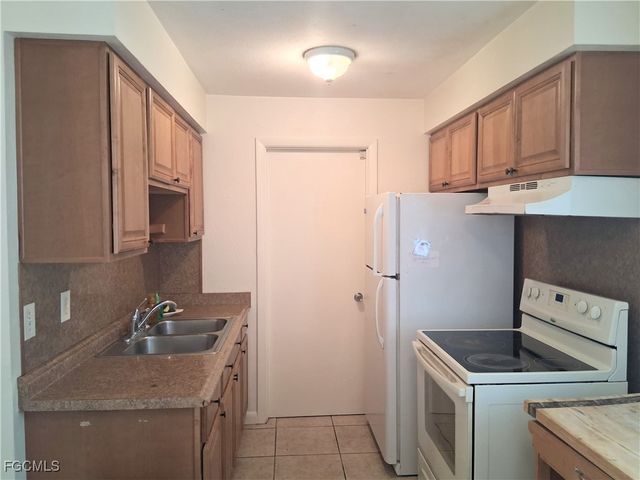 117 Coolidge AVE, Lehigh Acres, FL 33936