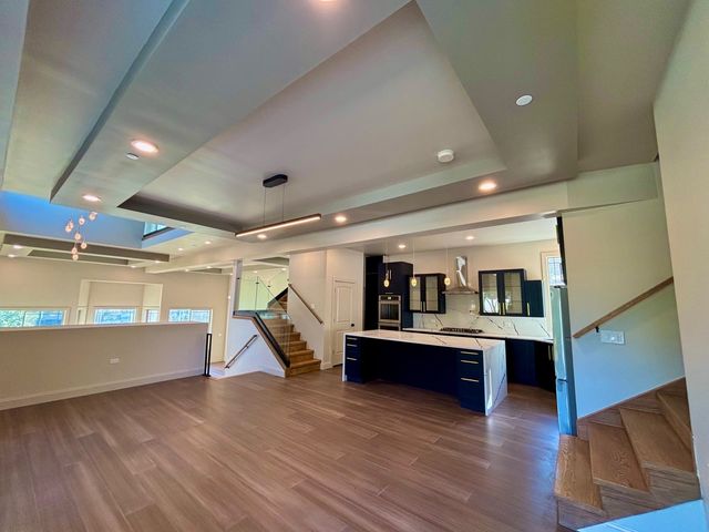 9100 Kenton Avenue, Skokie, IL 60076