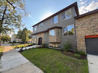 9100 Kenton Avenue, Skokie, IL 60076
