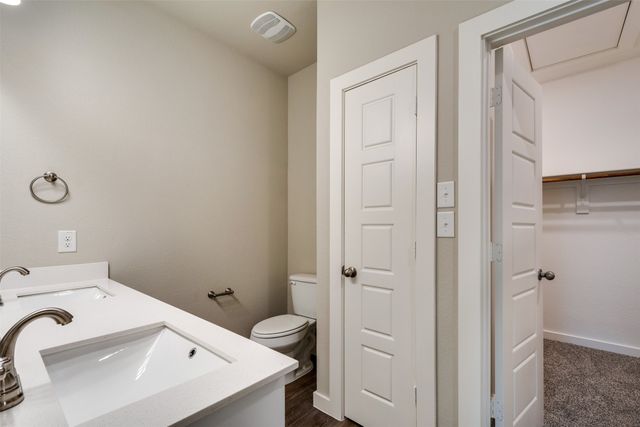 617 Harvest Moon Drive, Venus, TX 76084