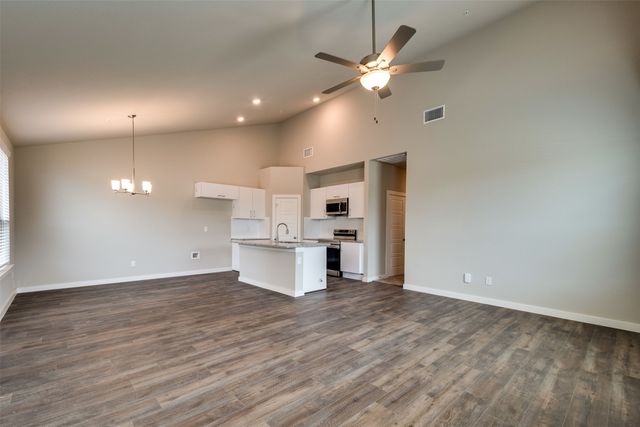 617 Harvest Moon Drive, Venus, TX 76084