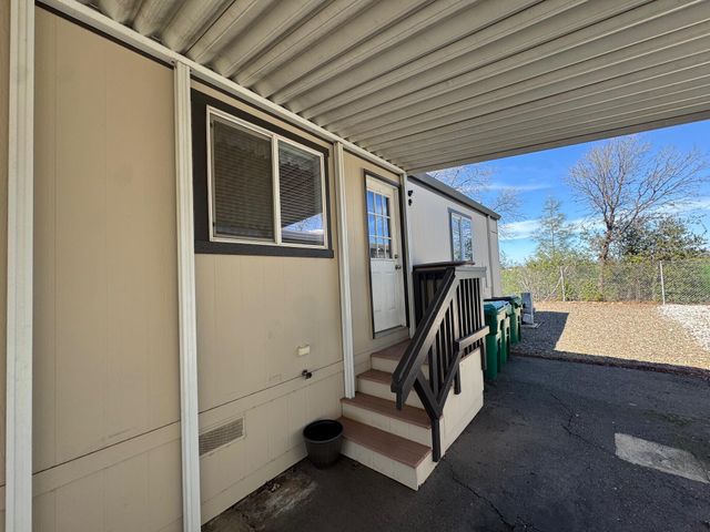 20350 Hole In 1 Drive, 11, Redding, CA 96002