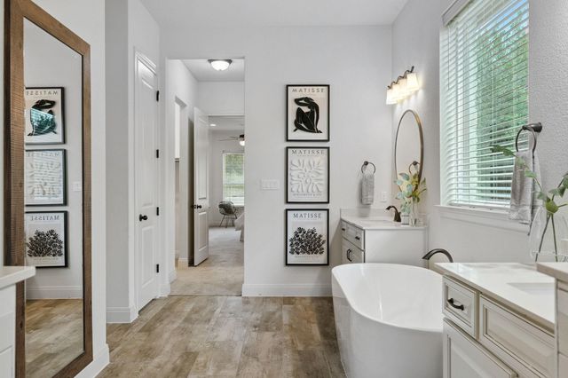 377 Bristlecone DR, Driftwood, TX 78619