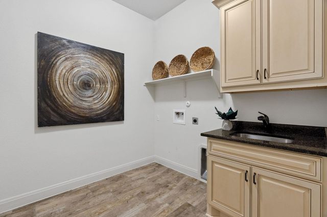 377 Bristlecone DR, Driftwood, TX 78619