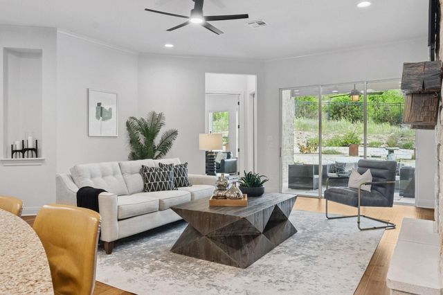 377 Bristlecone DR, Driftwood, TX 78619