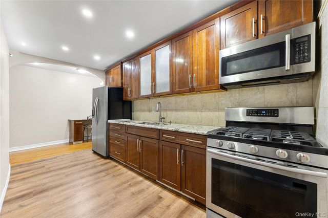 1670 Longfellow Avenue 3J, Bronx, NY 10460