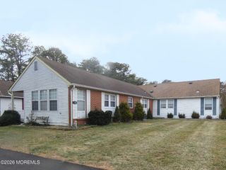 33 Medford Road A, Manchester, NJ 08759