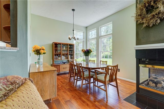 653 Yardley Court, Webster, NY 14580
