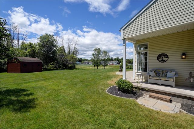 653 Yardley Court, Webster, NY 14580