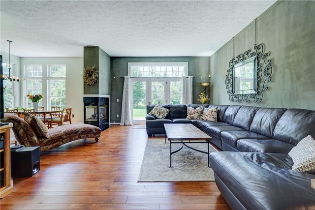 653 Yardley Court, Webster, NY 14580