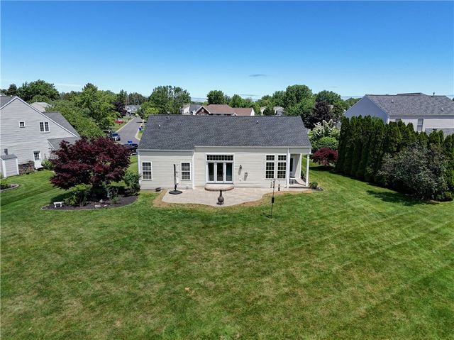 653 Yardley Court, Webster, NY 14580
