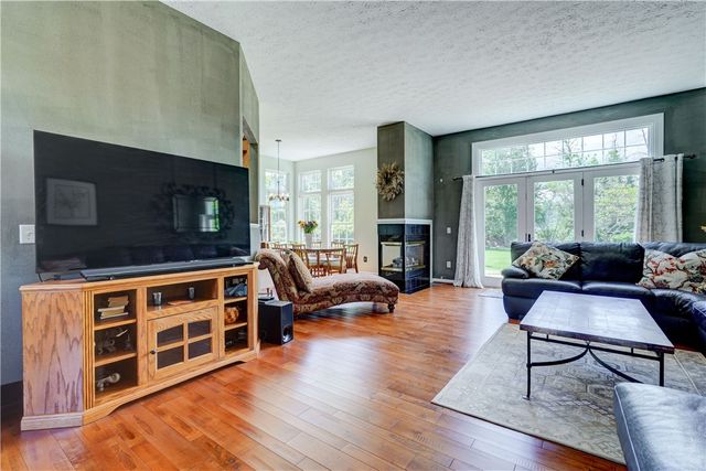 653 Yardley Court, Webster, NY 14580