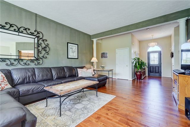 653 Yardley Court, Webster, NY 14580
