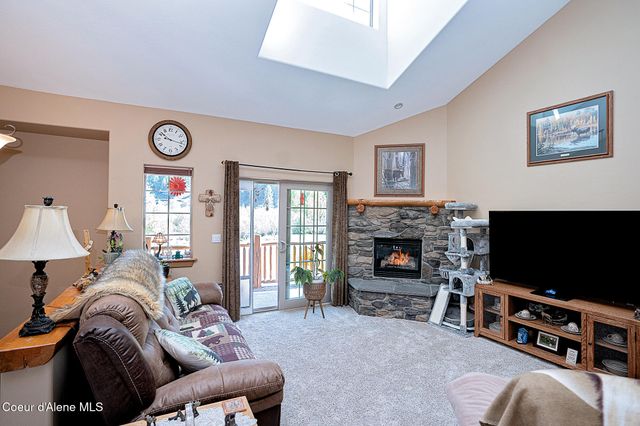 1 Elsie Peak CT, B1, BLDG B, Pinehurst, ID 83850