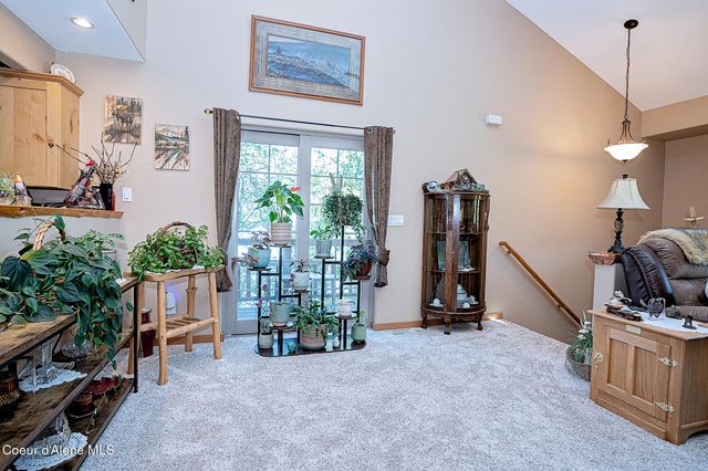 1 Elsie Peak CT, B1, BLDG B, Pinehurst, ID 83850