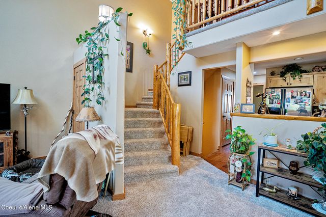 1 Elsie Peak CT, B1, BLDG B, Pinehurst, ID 83850